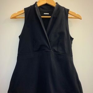 Lululemon Black V-Cut Tank top Size 8
